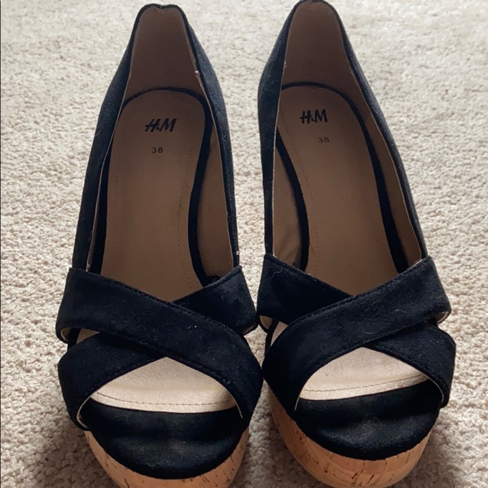 Black Wedges